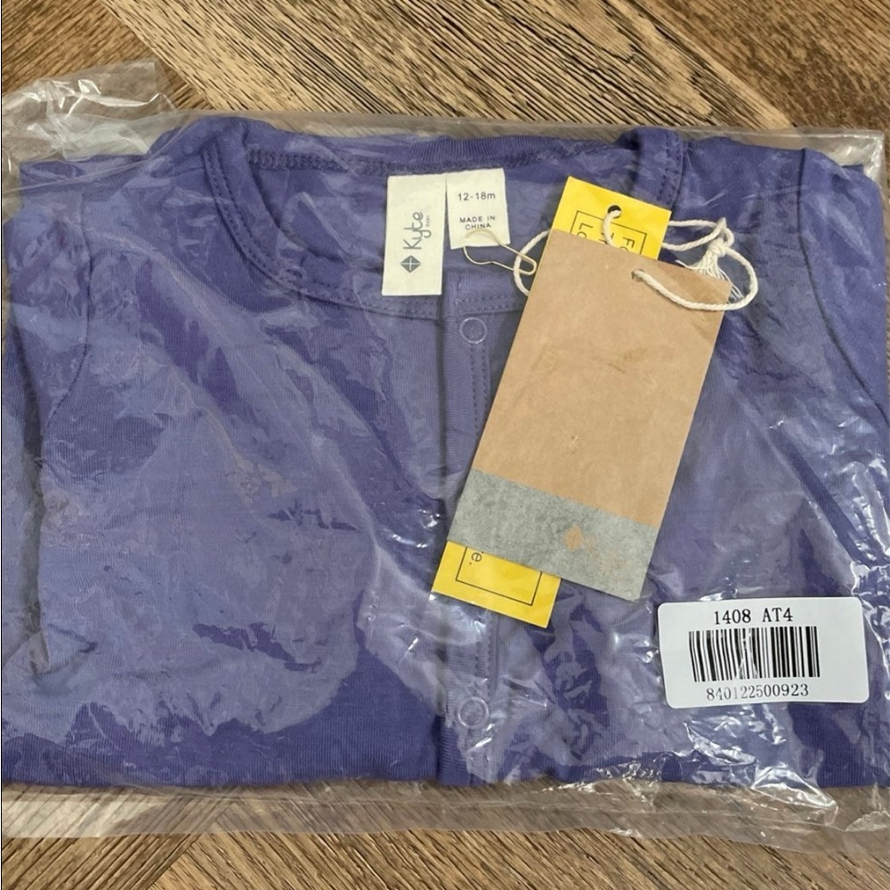 Kyte Baby snap footie amethyst 12-18 months